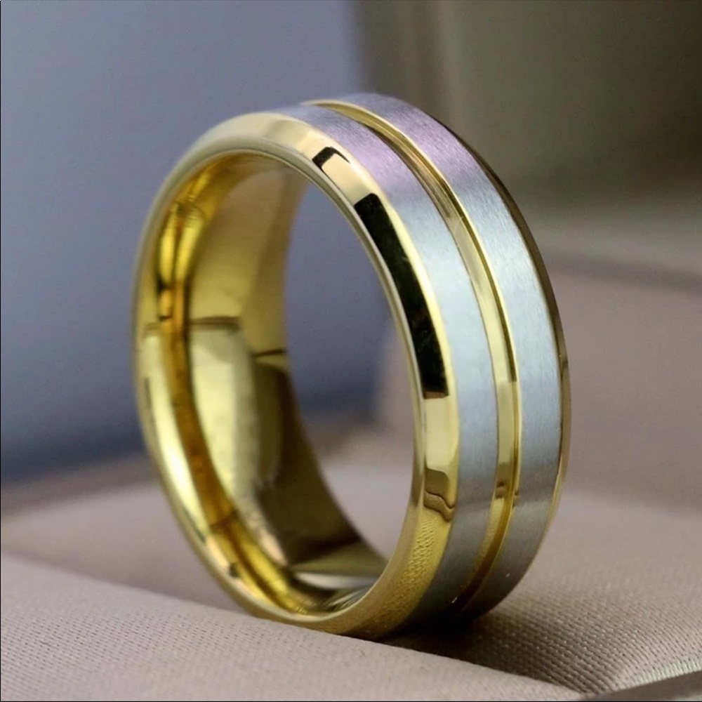 ☆☆Luxury Gold-Color Men Stainless Steel Ring Band - Picture 2 of 5